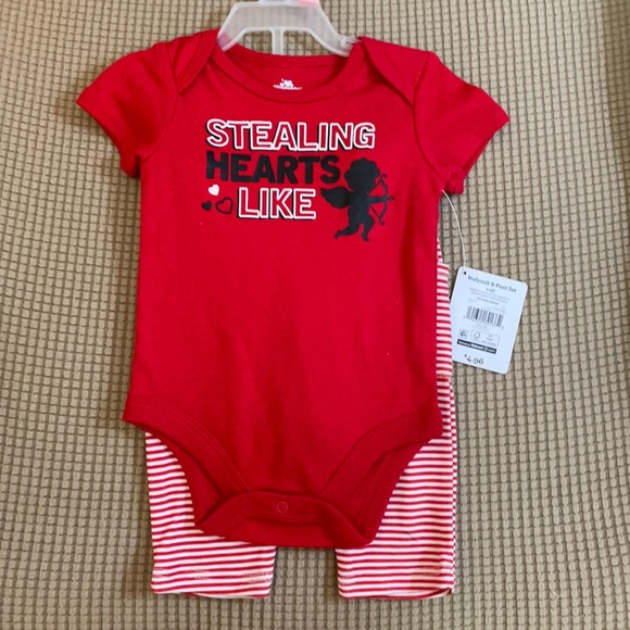 👼3 for $10👼 Celebrate Valentines Day Outfit. NWT - Picture 1 of 4